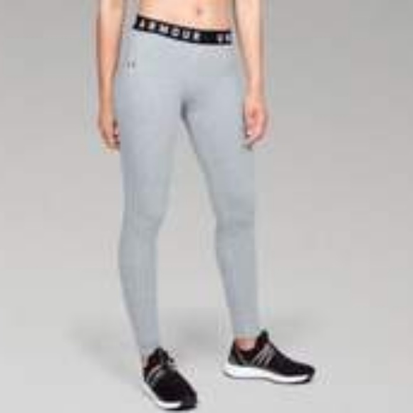 SALE NWT Under Armour Favorite Leggings - Picture 3 of 8